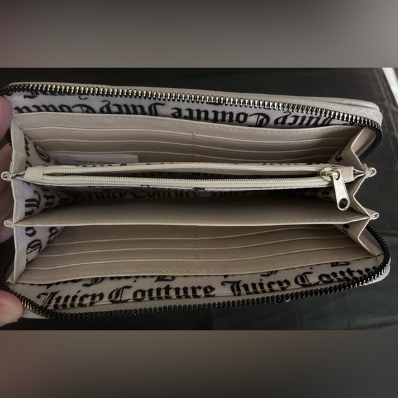 Juicy couture wallet - Picture 4 of 7